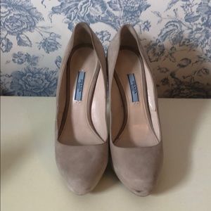 Prada suede pumps 38.5